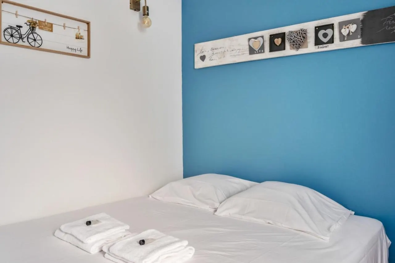 Studio In The Marais District - Paris - Welkeys Apartment