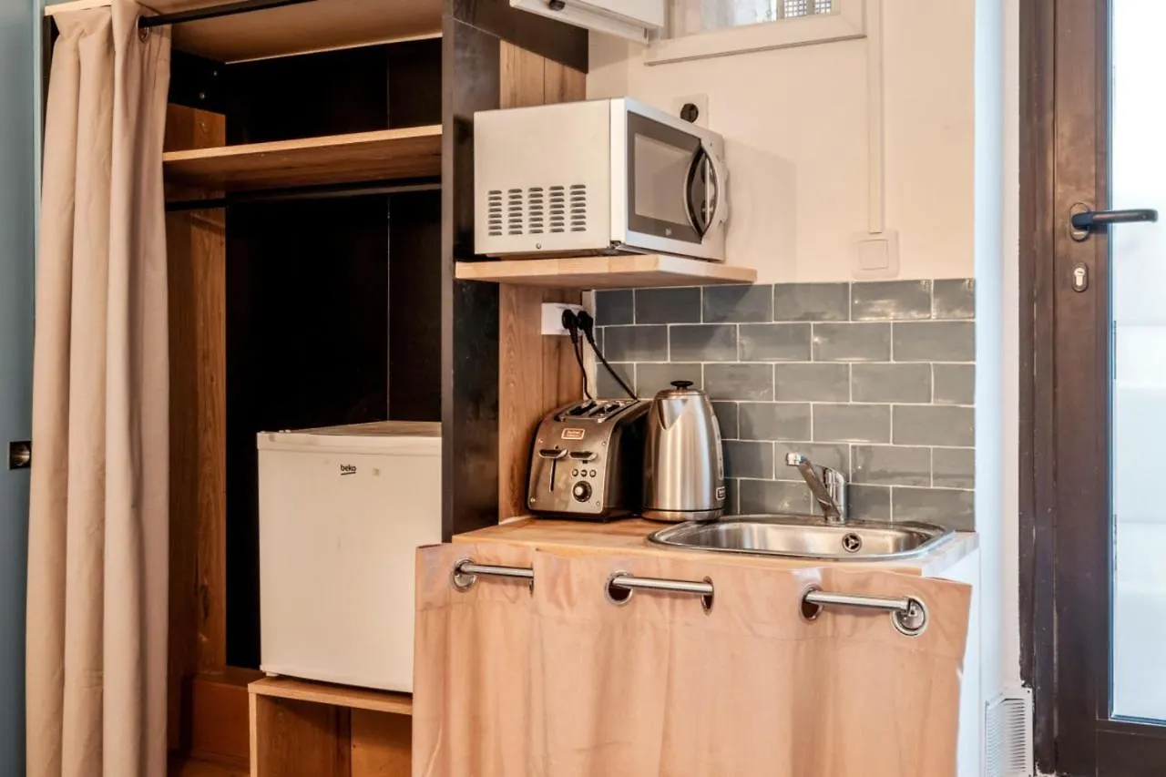 Studio In The Marais District - Paris - Welkeys Apartment France
